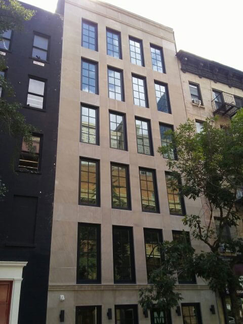 apartment building in manhattan